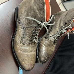 Women’s Brown Leather Lace-Up Boots